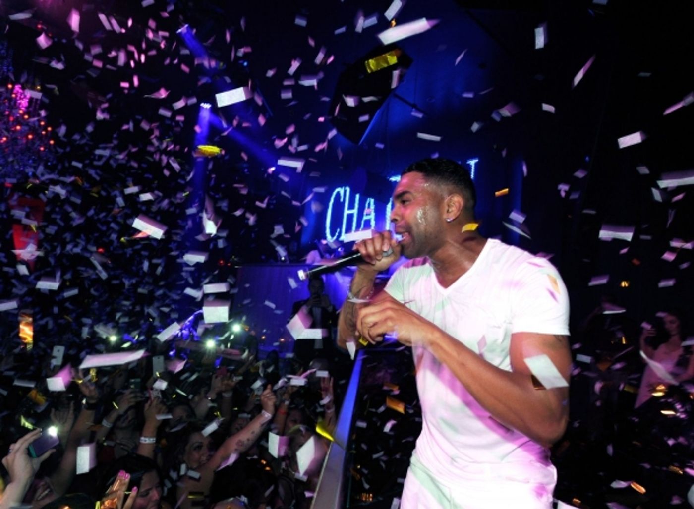 Photo Flash: Ginuwine Performs at Chateau Nightclub & Gardens, 8/31 Image