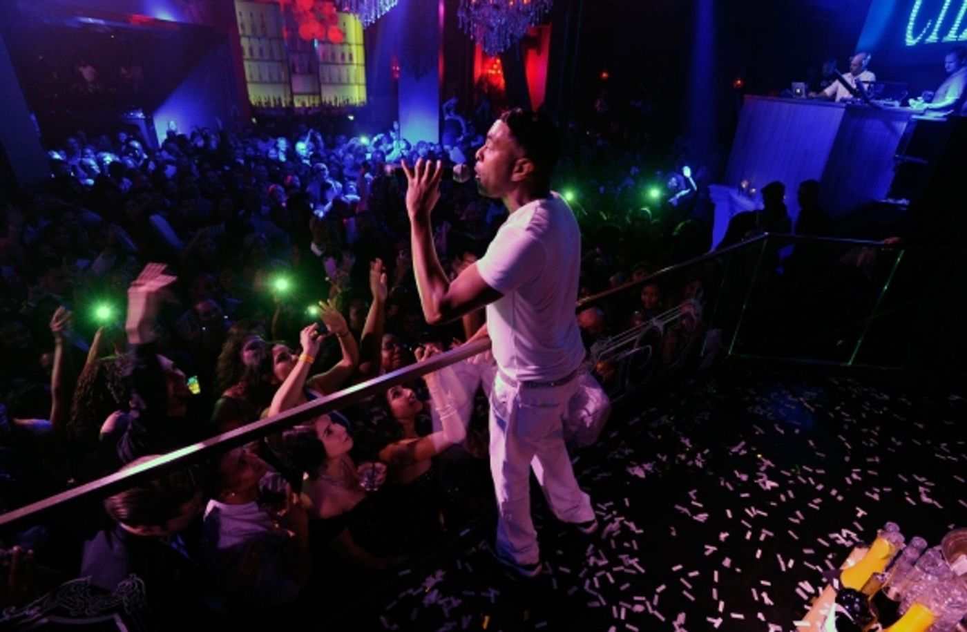 Photo Flash: Ginuwine Performs at Chateau Nightclub & Gardens, 8/31 Image