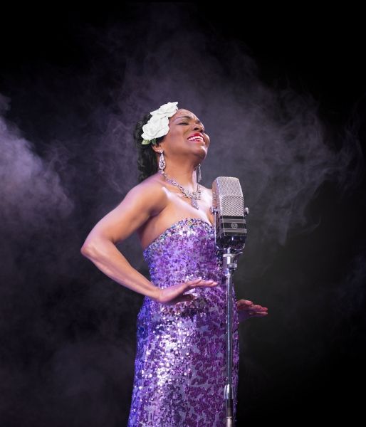 Photos: Dee Dee Bridgewater Channels Billie Holiday in LADY DAY; Performances Begin. 9/19 at Little Shubert Theatre — photo 1 of 2