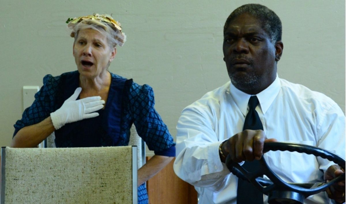 Lindsay Crouse as Daisy Werthan and Johhny Lee Davenport as Hoke Coleburn at 