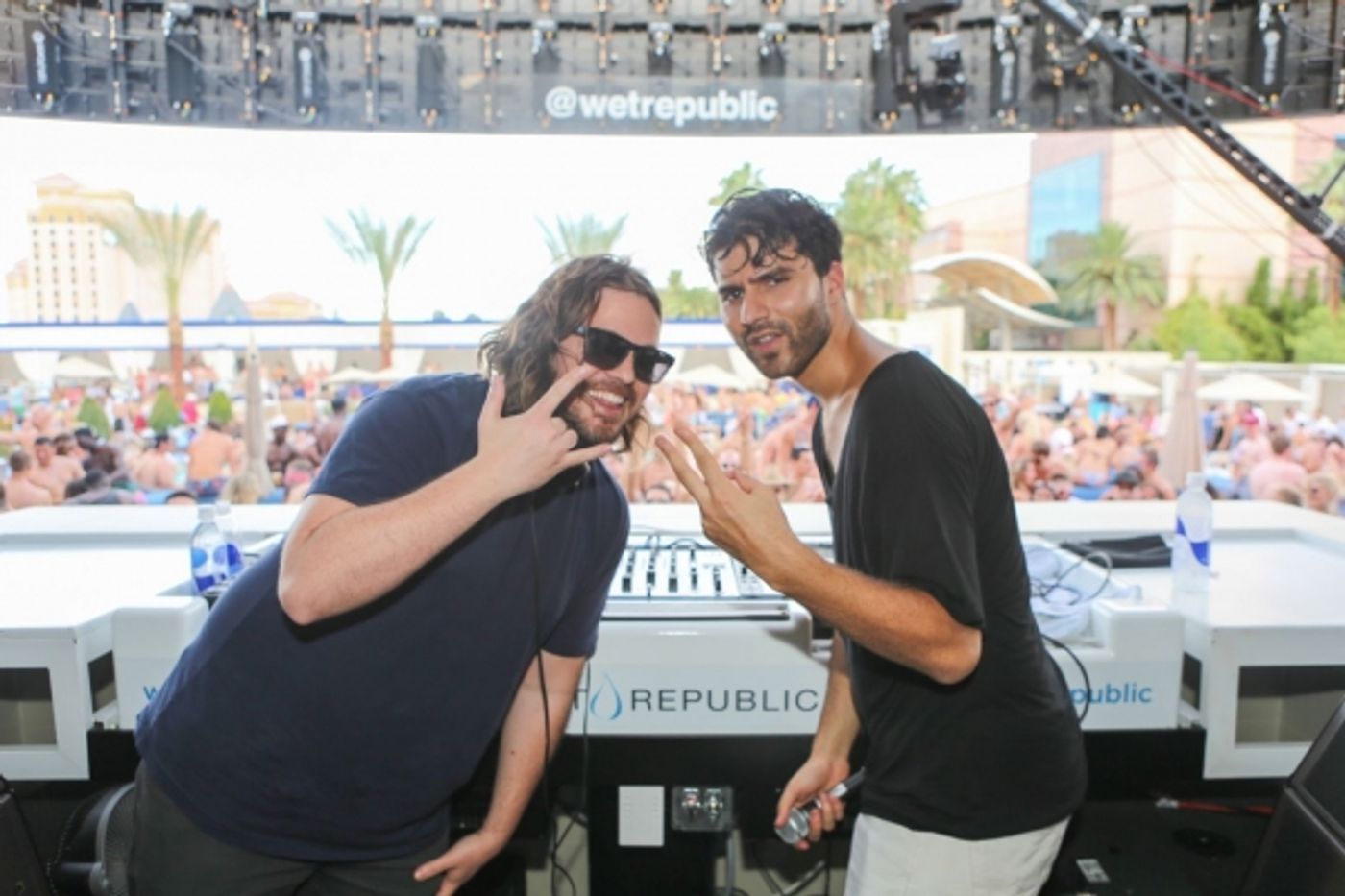 Photo Flash: Calvin Harris, Tommy Trash and More at Wet Republic's Labor Day Bash Image