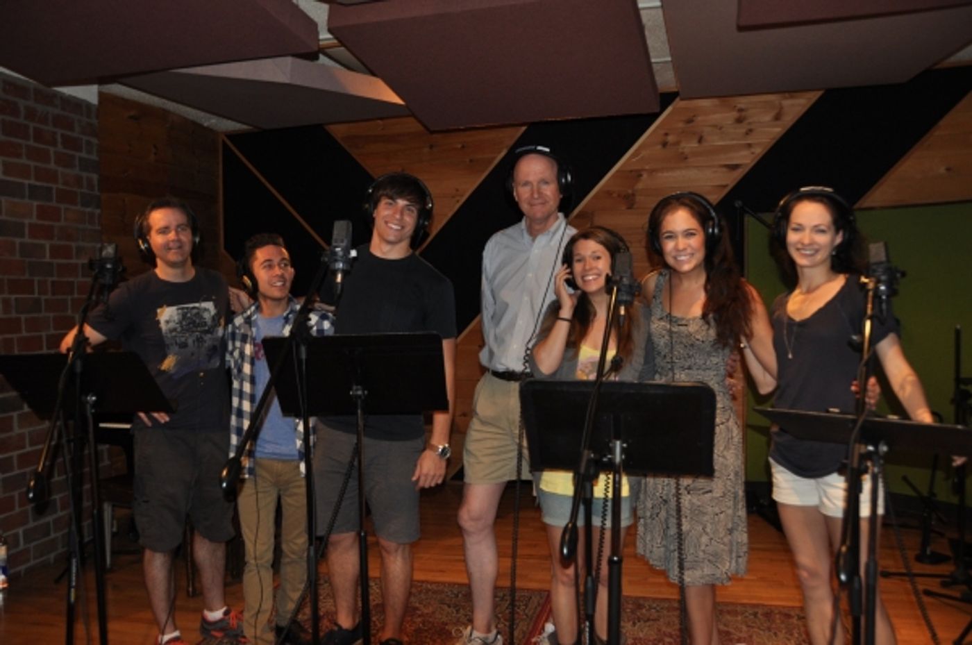 Exclusive Photo Coverage: Derek Klena & WICKED Cast Sing Carols For A Cure Image