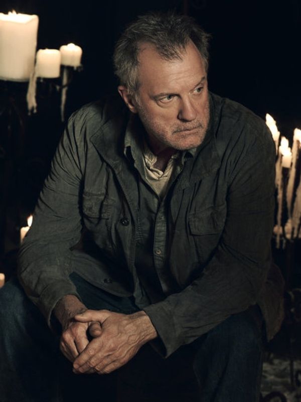 Stephen Collins as Dr. Gene Porter Photo