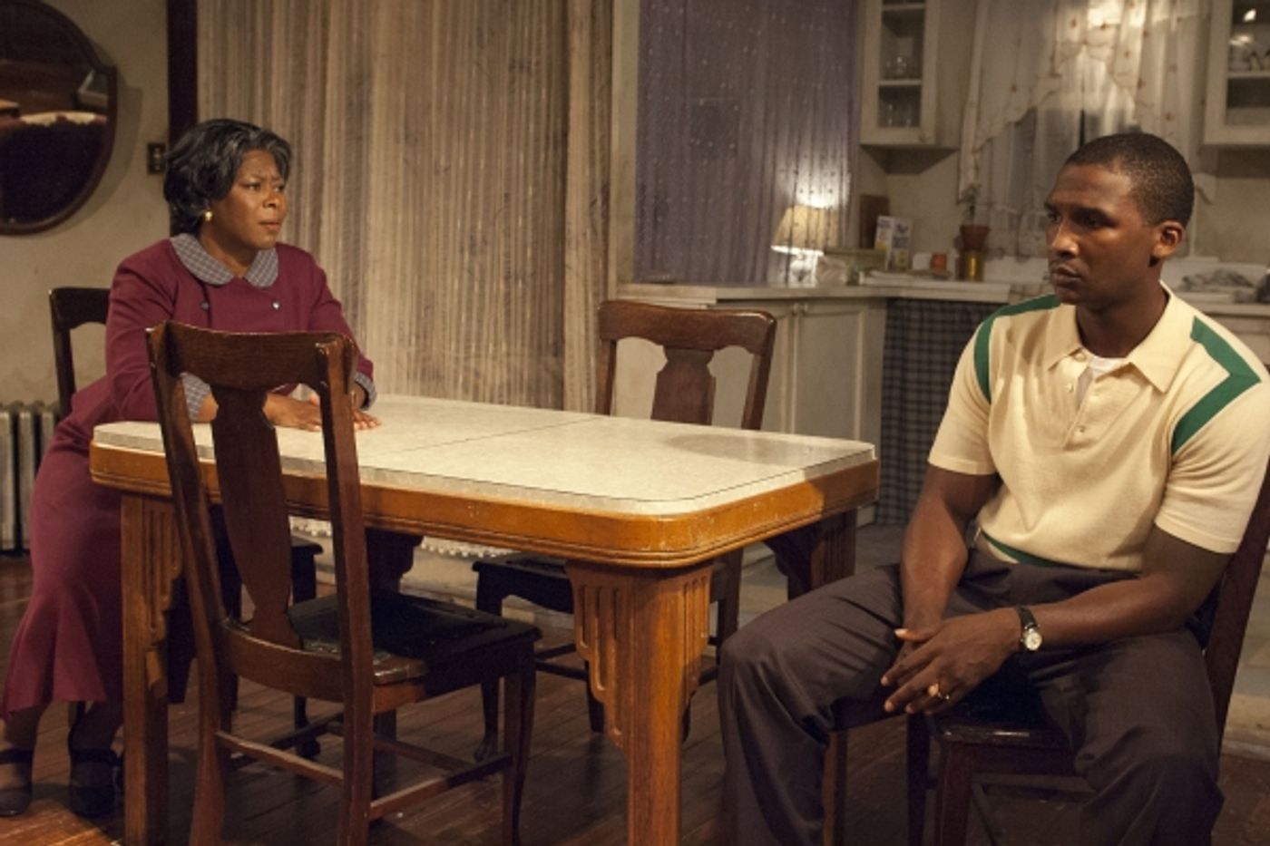 Photo Flash: First Look at TimeLine Theatre's A RAISIN IN THE SUN  Image