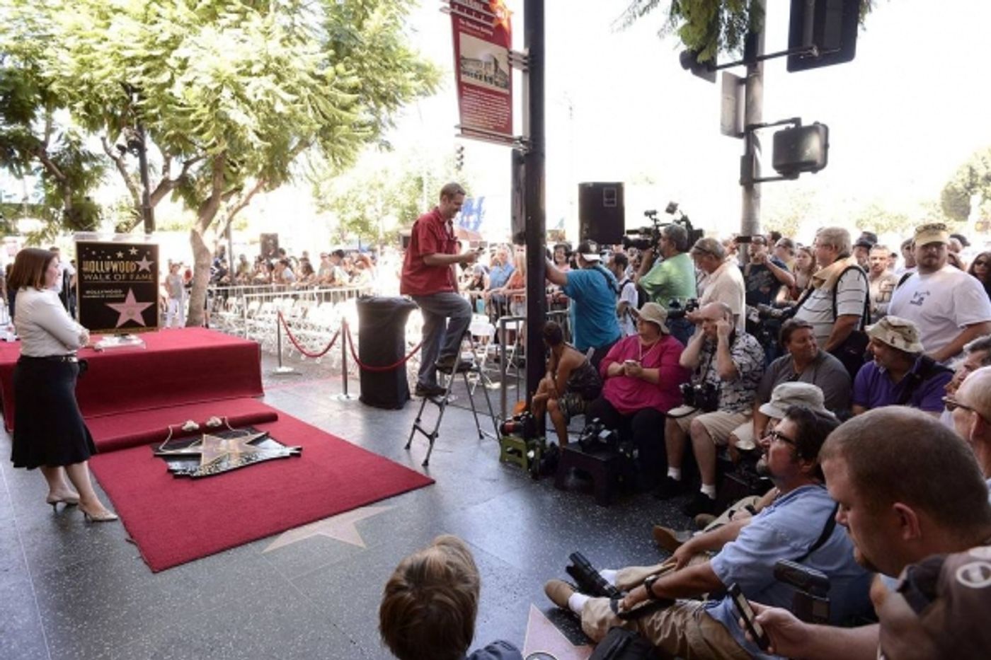 Photo Flash: GLEE's Jane Lynch Receives Star on Hollywood Walk of Fame  Image
