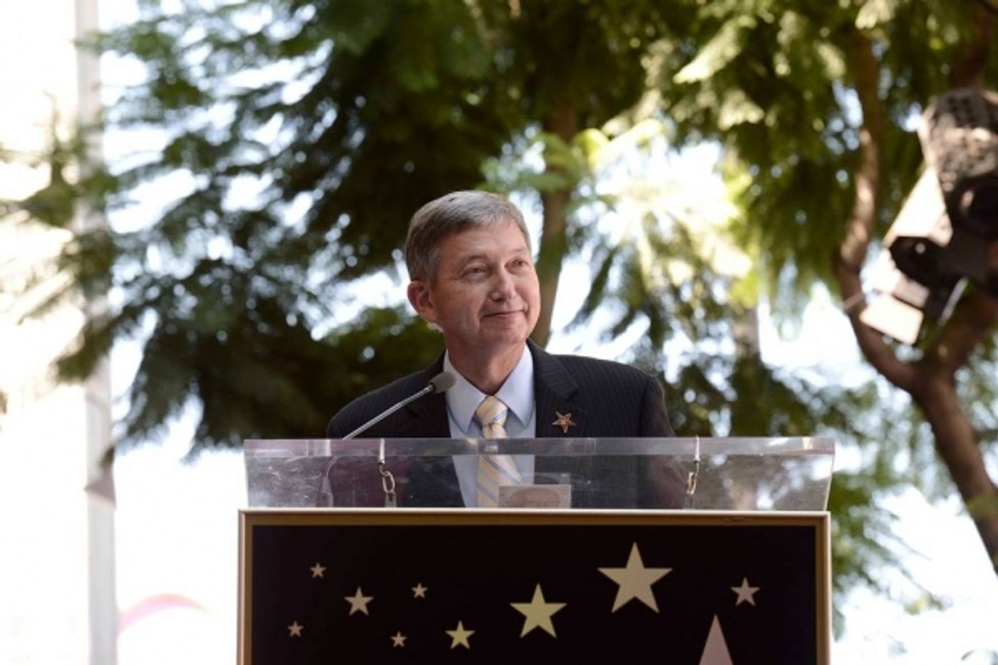 Photo Flash: GLEE's Jane Lynch Receives Star on Hollywood Walk of Fame  Image