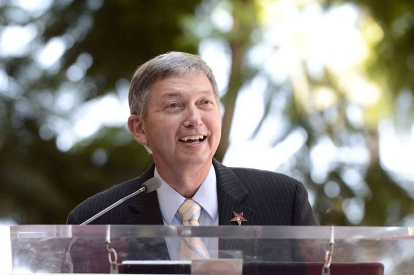 Photo Flash: GLEE's Jane Lynch Receives Star on Hollywood Walk of Fame  Image