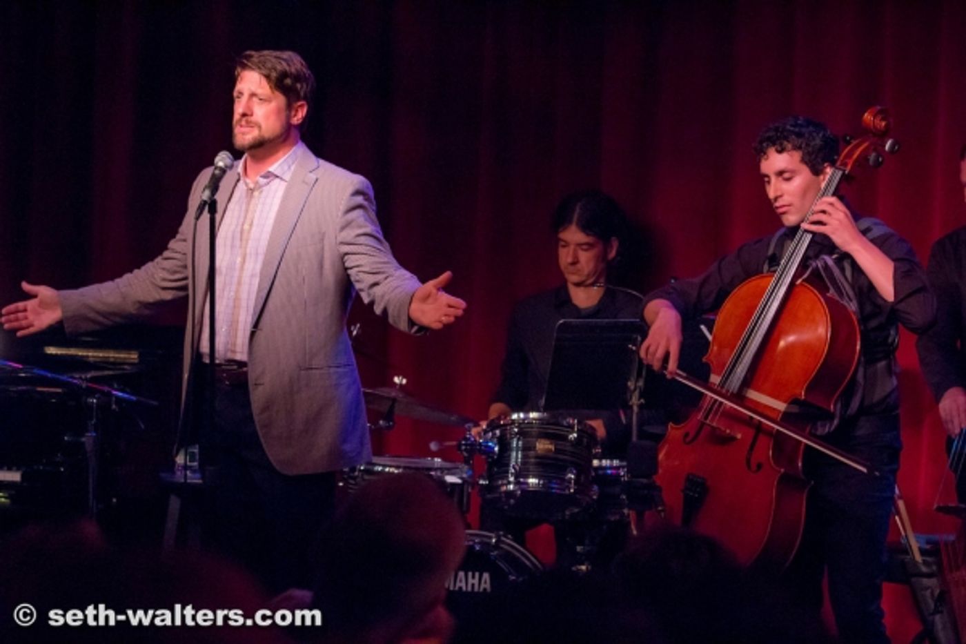 Photo Flash: Christopher Sieber Makes Birdland Debut!  Image