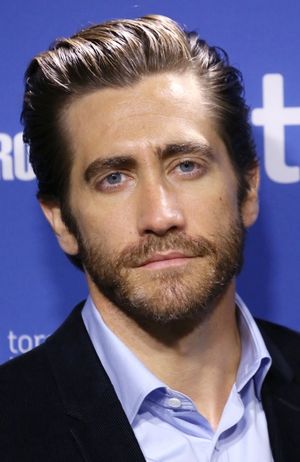 Jake Gyllenhaal @ BroadwayWorld Jake Gyllenhaal Photo