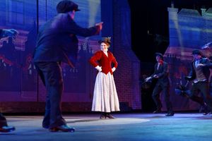 Gail Bennett @ BroadwayWorld Gail Bennett Photo