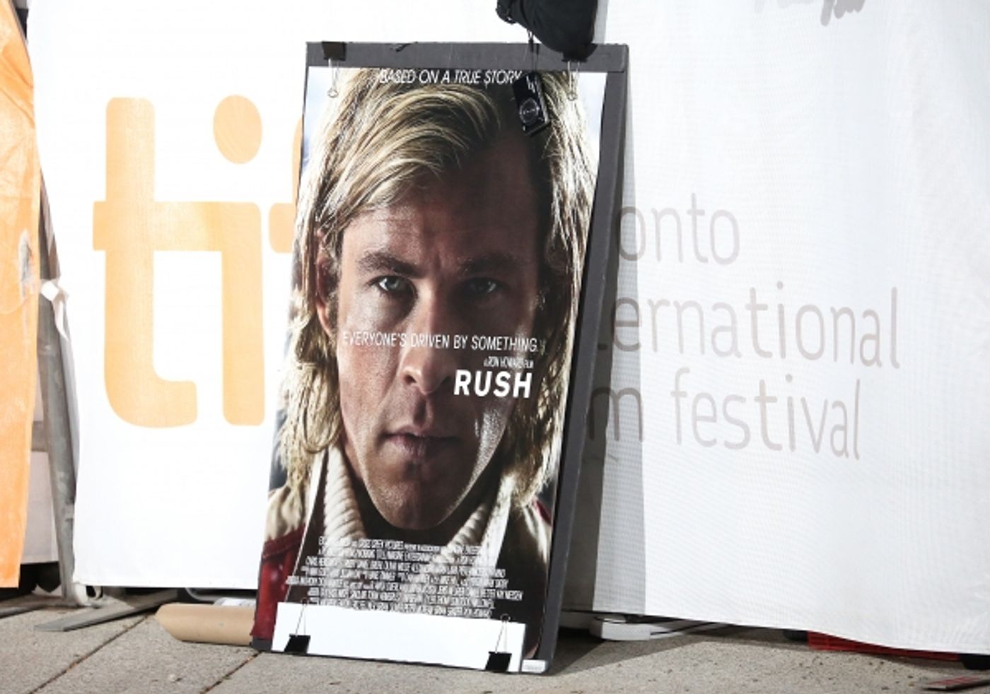 Photo Coverage: Olivia Wilde, Chris Hemsworth & More at RUSH Tiff Red Carpet Gala  Image