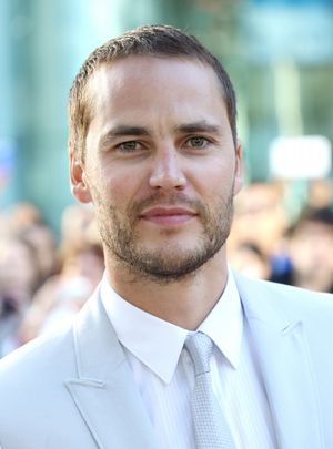 Taylor Kitsch  Photo