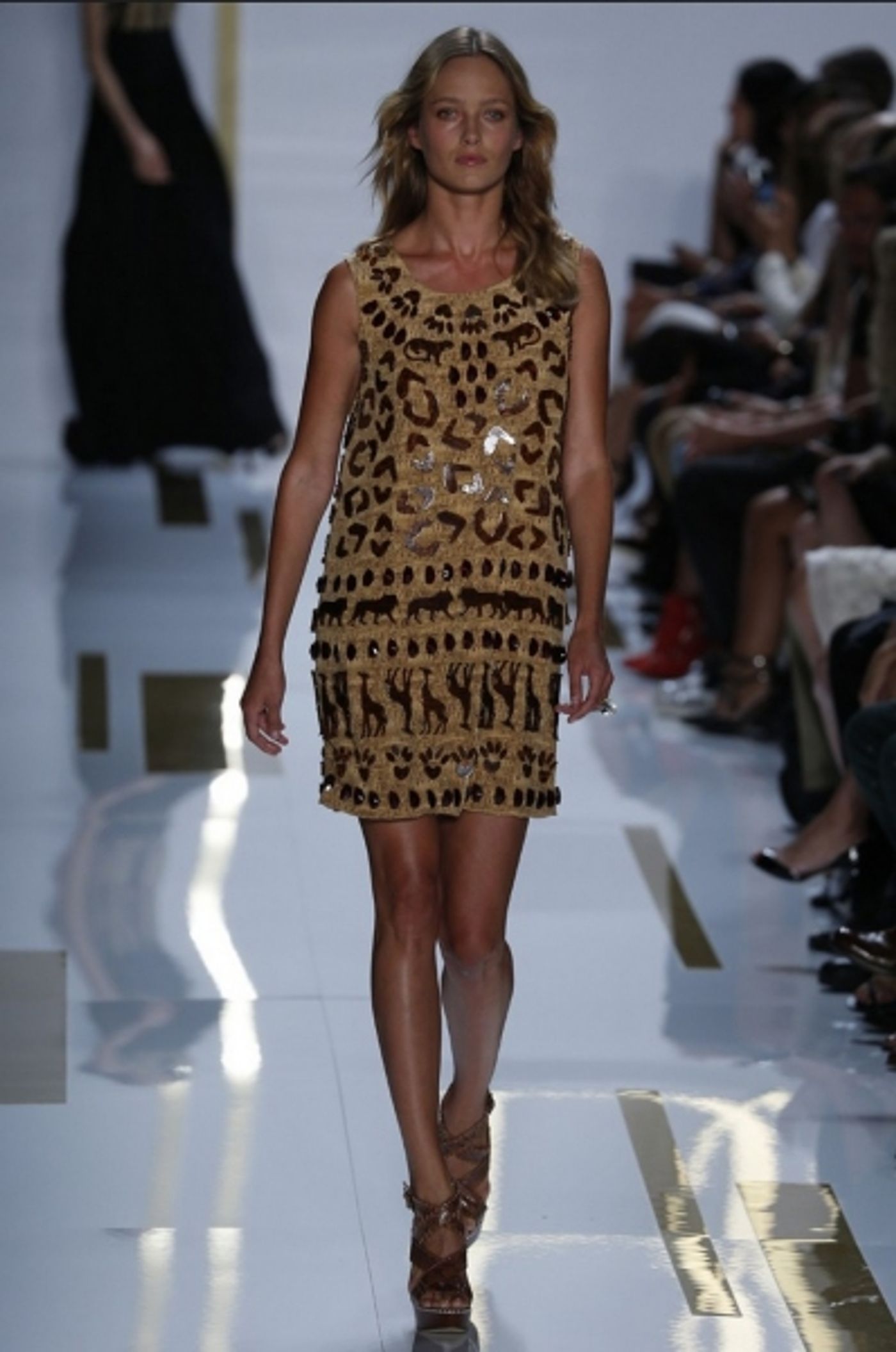 Photo Coverage: Diane von Furstenberg S/S 2014 Collection Preview Image