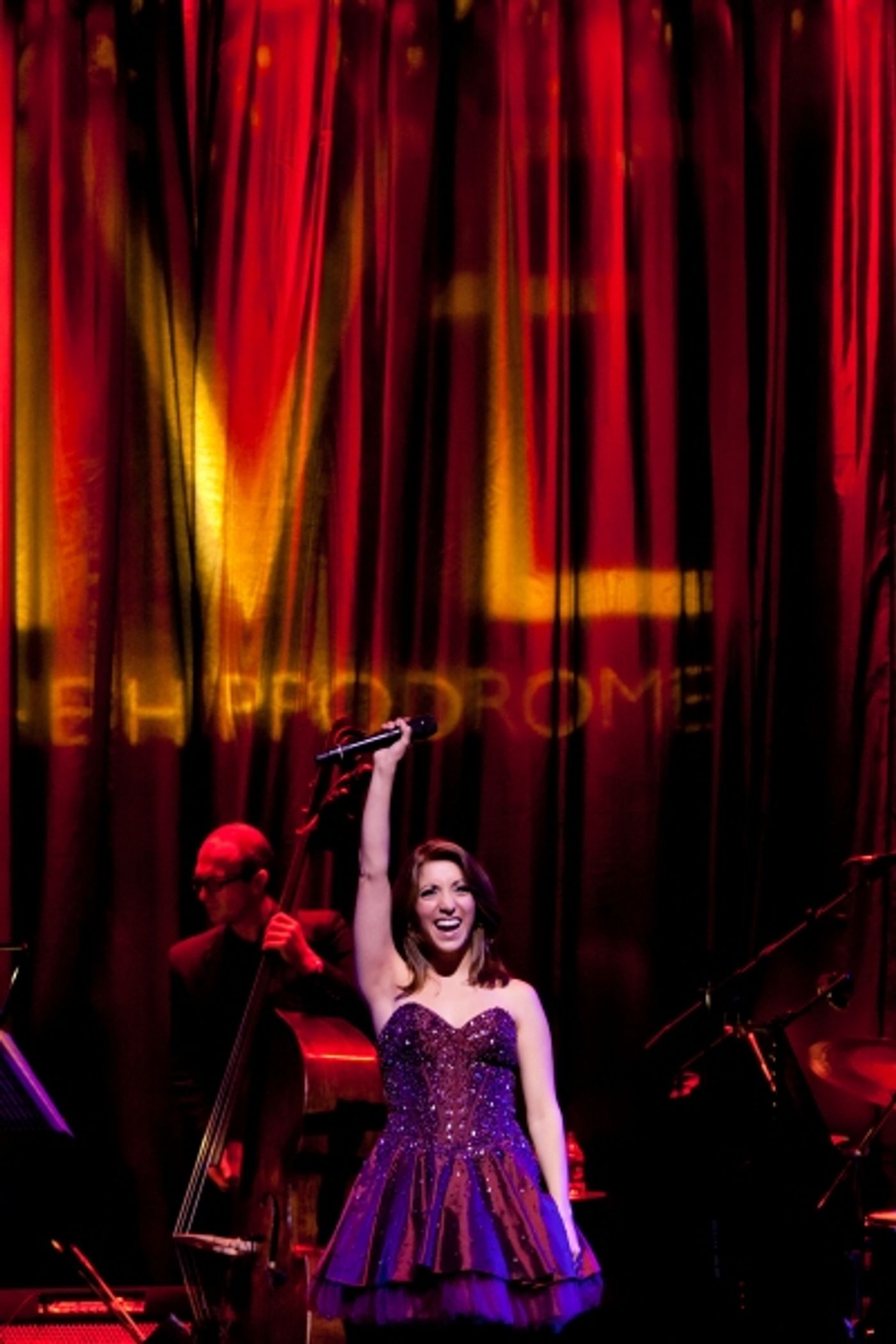 Photo Flash: Christina Bianco Performs at the London Hippodrome  Image