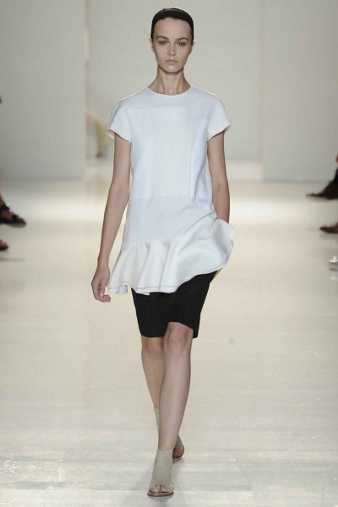 Photo Coverage: Victoria Beckham S/S 2014 Collection Preview Image