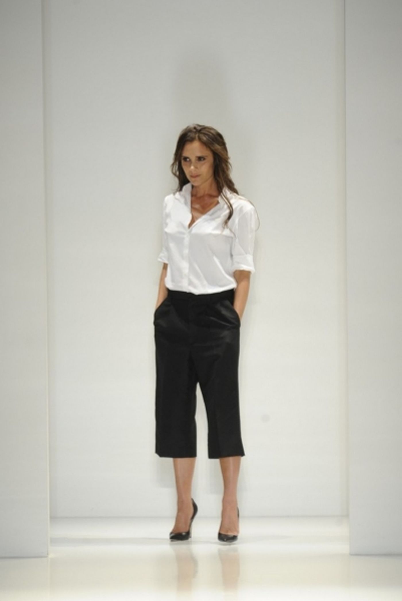Photo Coverage: Victoria Beckham S/S 2014 Collection Preview Image