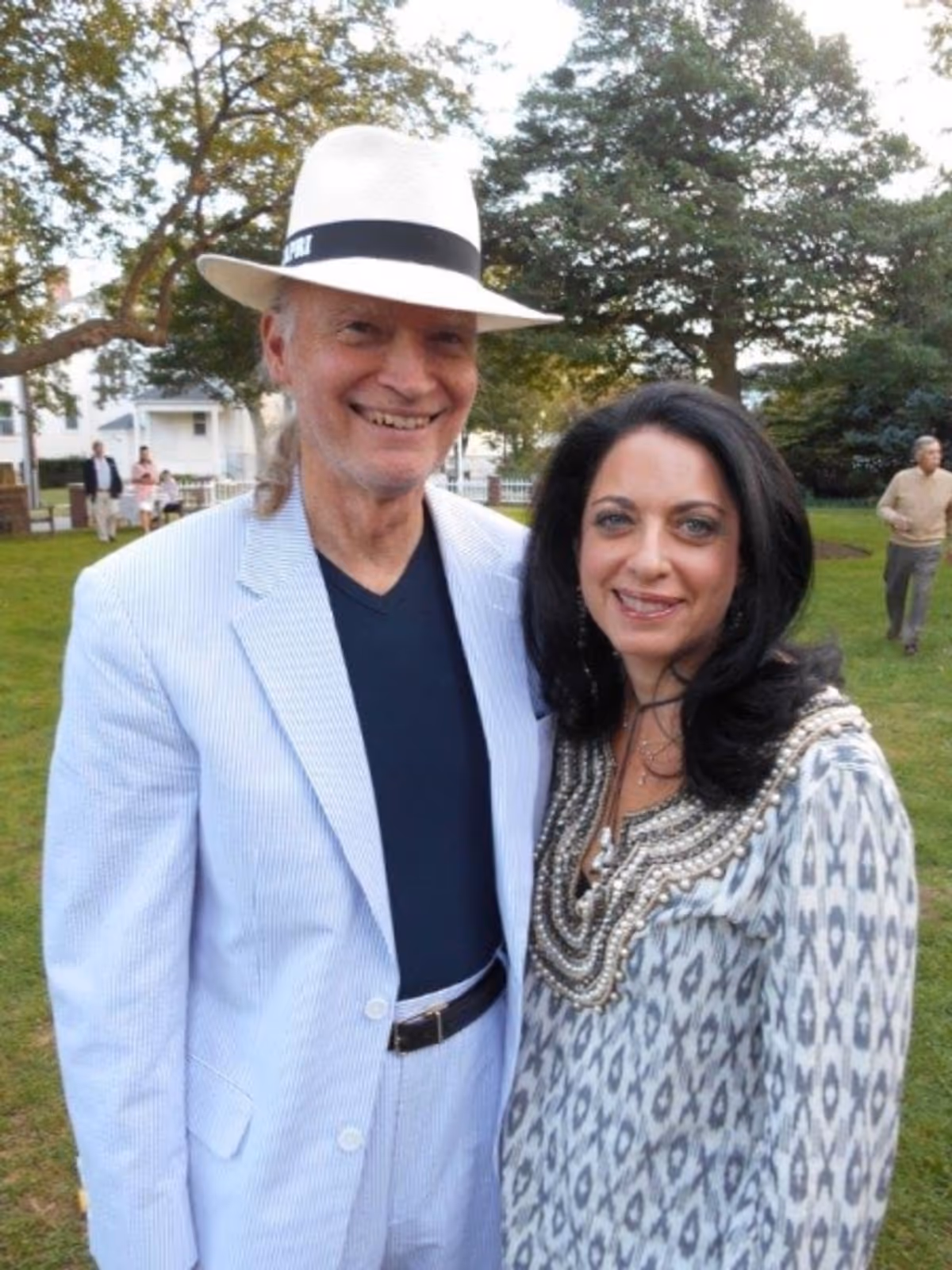 Ken and Ivy Dressler at Sculptor John Rist Jr. Brings 'Fabulous Fish' to Southampton Historical Museum Party