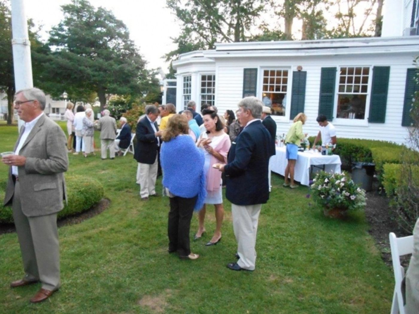 Photo Flash: Sculptor John Rist Jr. Brings 'Fabulous Fish' to Southampton Historical Museum Party Image