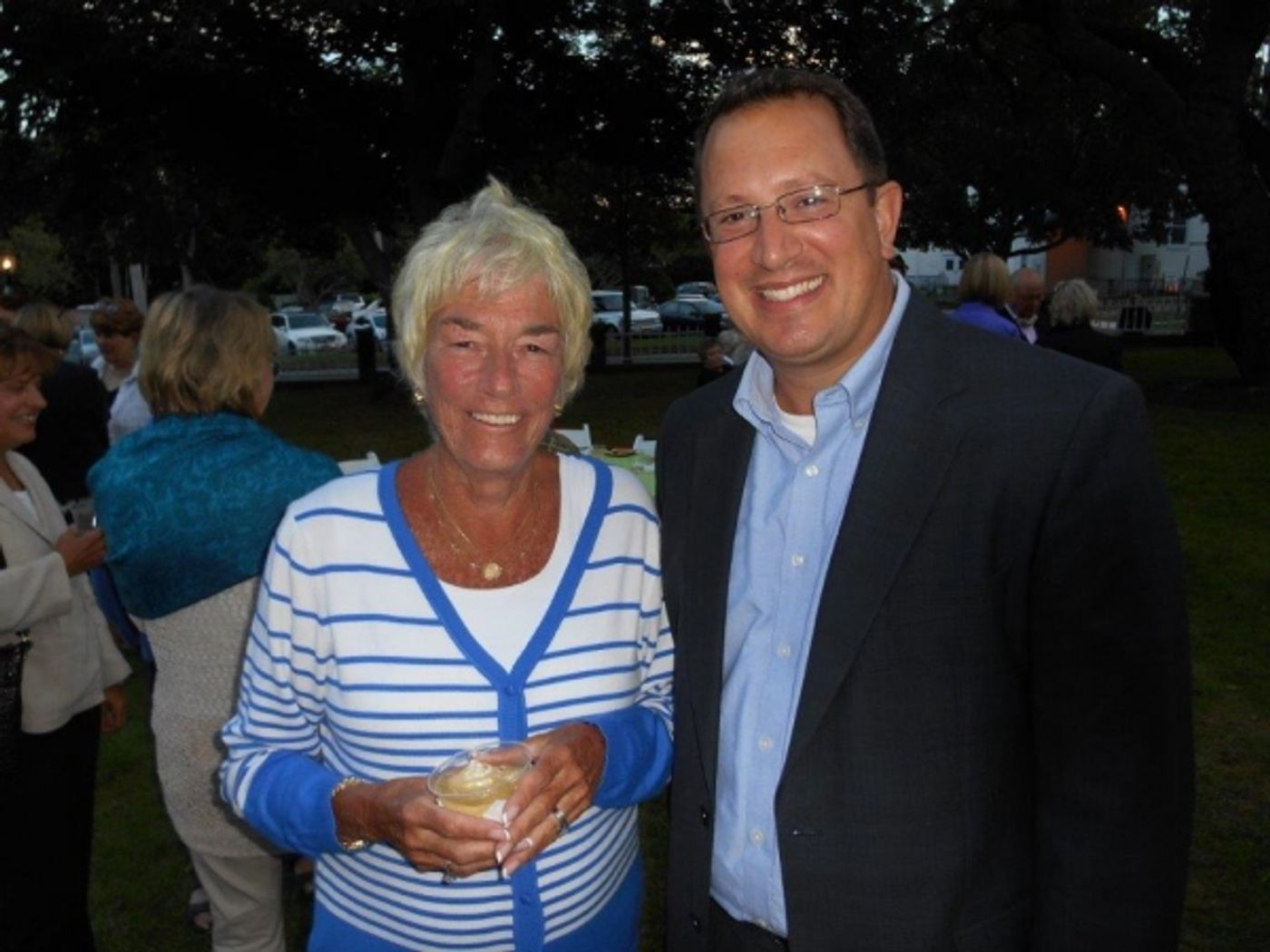 Photo Flash: Sculptor John Rist Jr. Brings 'Fabulous Fish' to Southampton Historical Museum Party Image