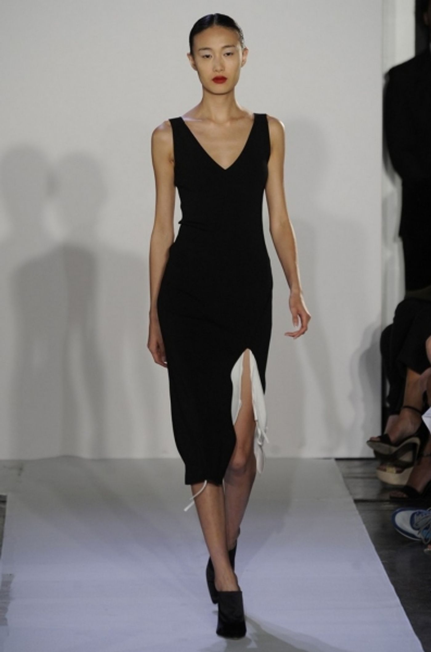 Photo Coverage: Altuzarra S/S 2014 Collection Preview Image