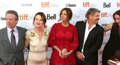  Chris Cooper, Juliette Lewis, Julia Roberts, John Wells and  Julianne Nicholson Photo