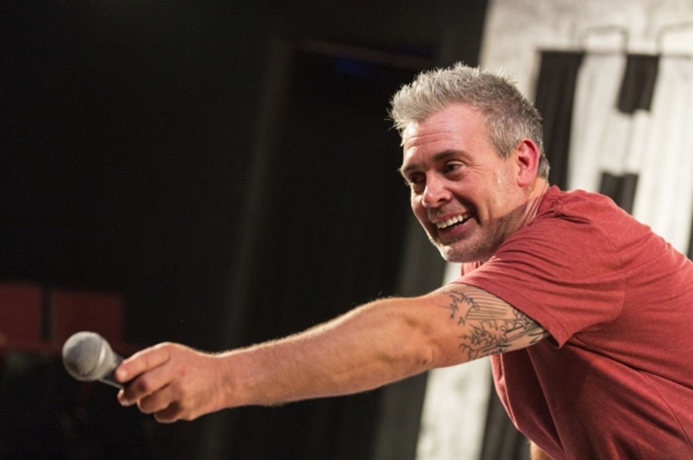 Photo Flash: First Look at MET's COMPLETELY HOLLYWOOD (ABRIDGED) Image