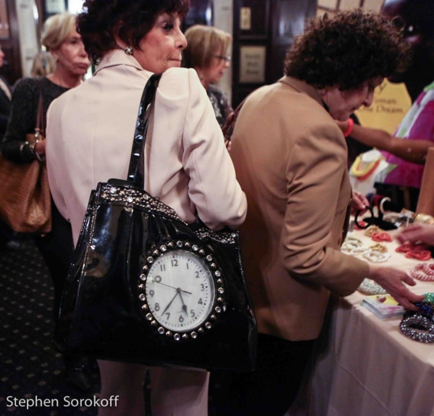 Photo Coverage: Rosanna Scotto Hosts Comediennes at the Friars Club to Benefit Same Sky Image