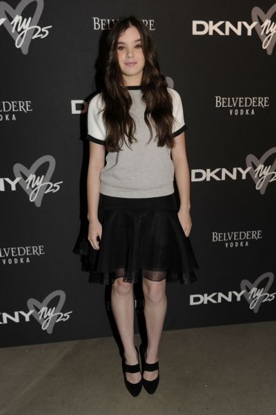 Hailee Steinfeld Photo