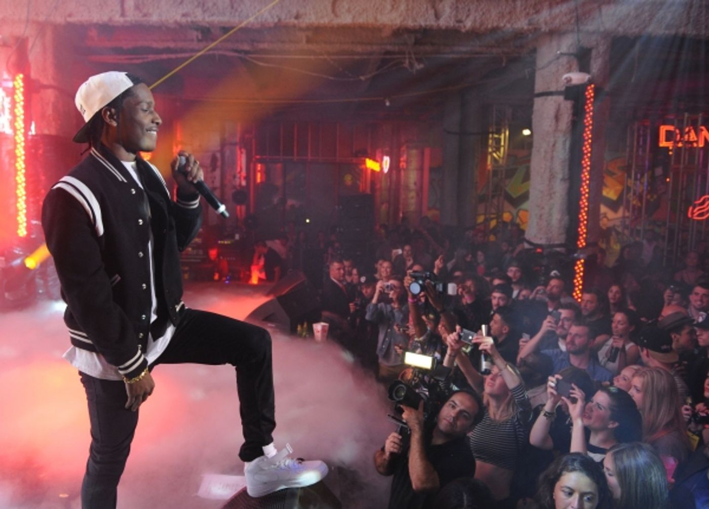 Photo Flash: Bernadette Peters, Emmy Rossum, Donna Karan and More at DKNY25 Birthday Bash  Image