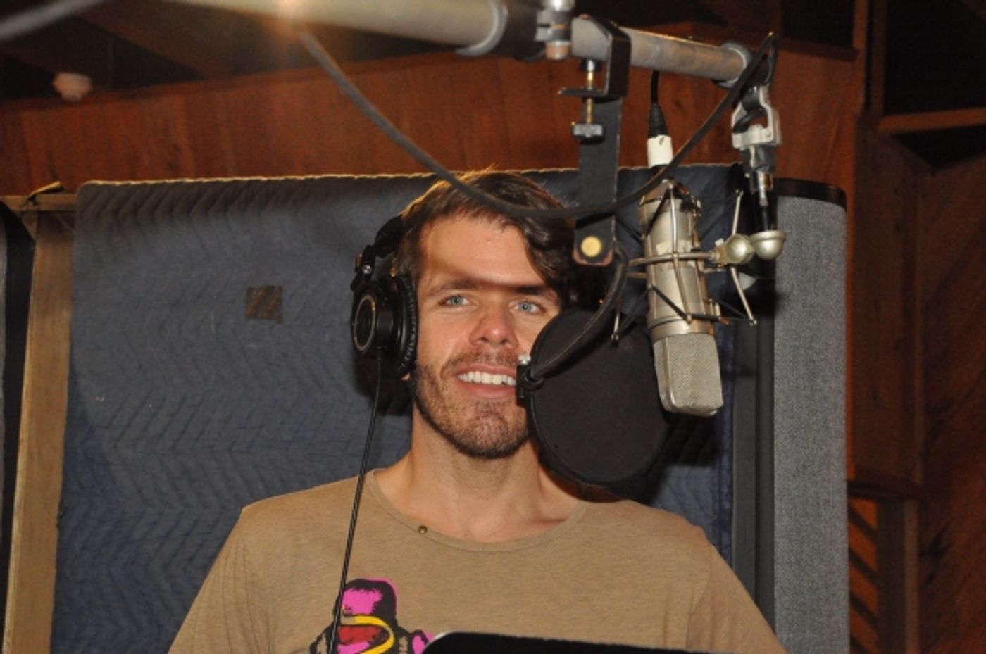 Exclusive Photo Coverage: Perez Hilton Reveals His Holiday Dishlist for Carols For A Cure  Image