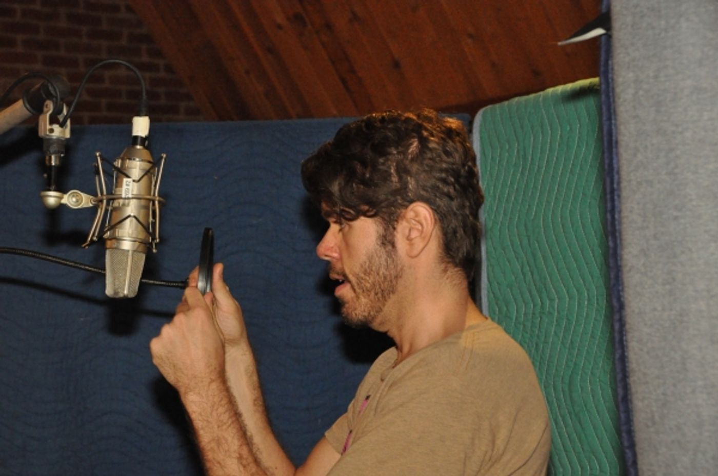 Exclusive Photo Coverage: Perez Hilton Reveals His Holiday Dishlist for Carols For A Cure  Image