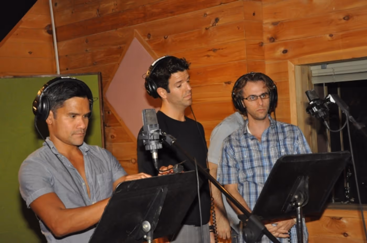 Exclusive Photo Coverage: MAMMA MIA! Cast Rejoices for Carols for a Cure! Image