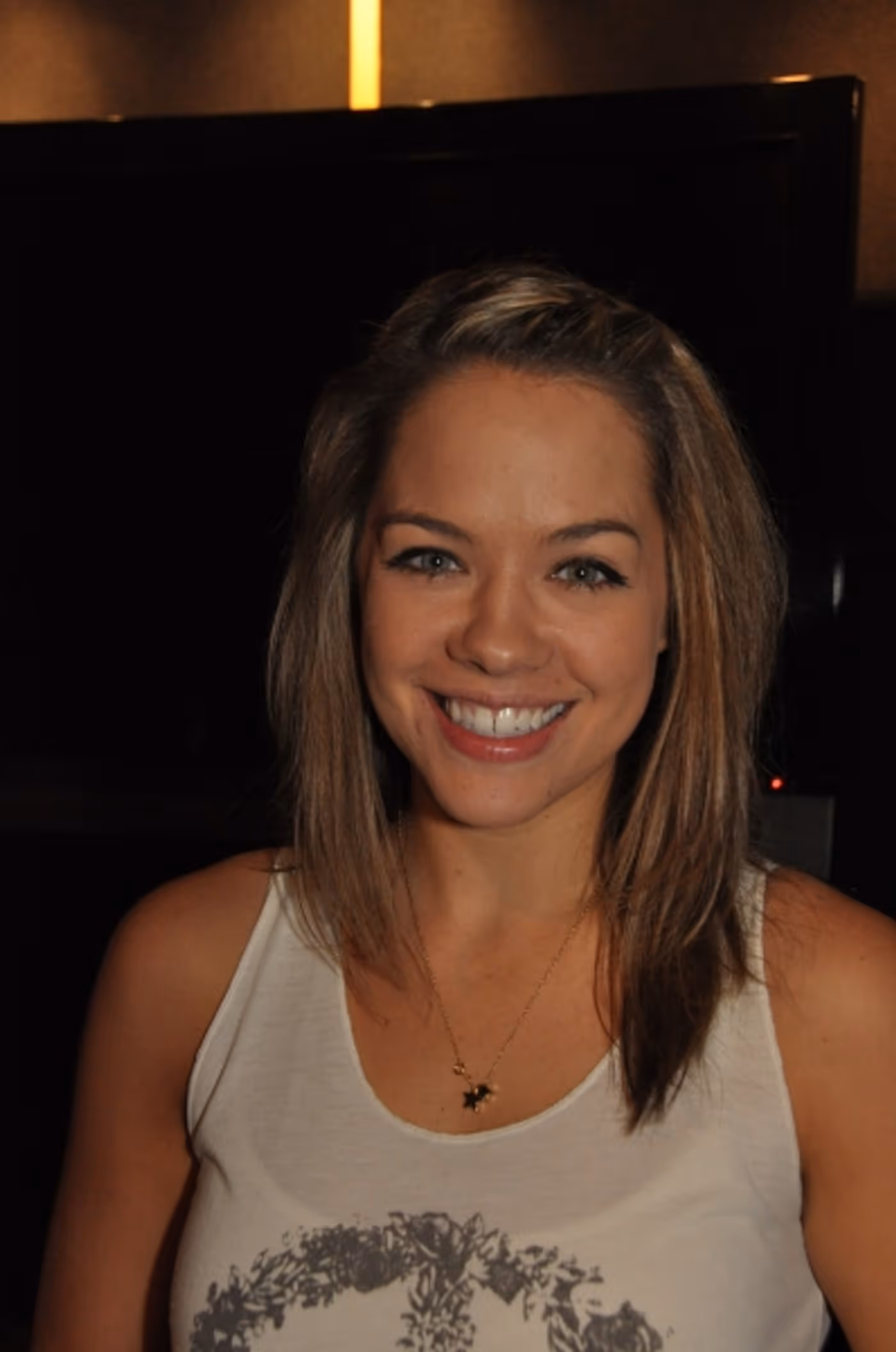 Exclusive Photo Coverage: MAMMA MIA! Cast Rejoices for Carols for a Cure! Image