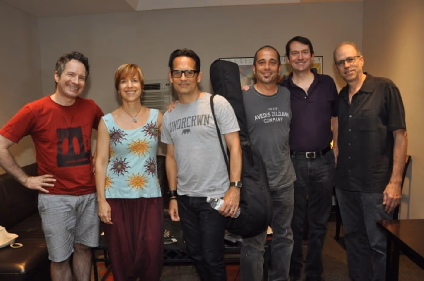Exclusive Photo Coverage: MAMMA MIA! Cast Rejoices for Carols for a Cure! Image