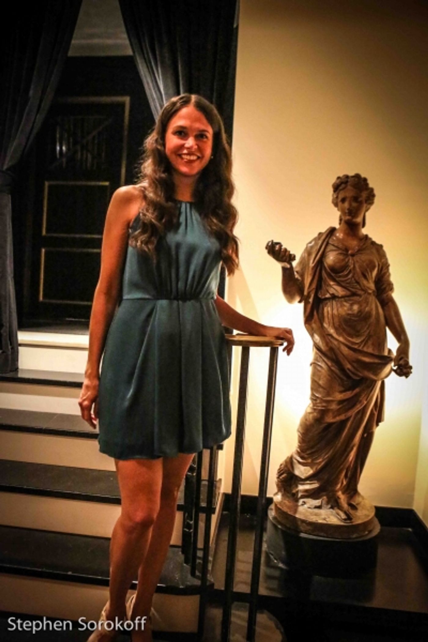 Photo Coverage: Sutton Foster Returns to Cafe Carlyle! Image