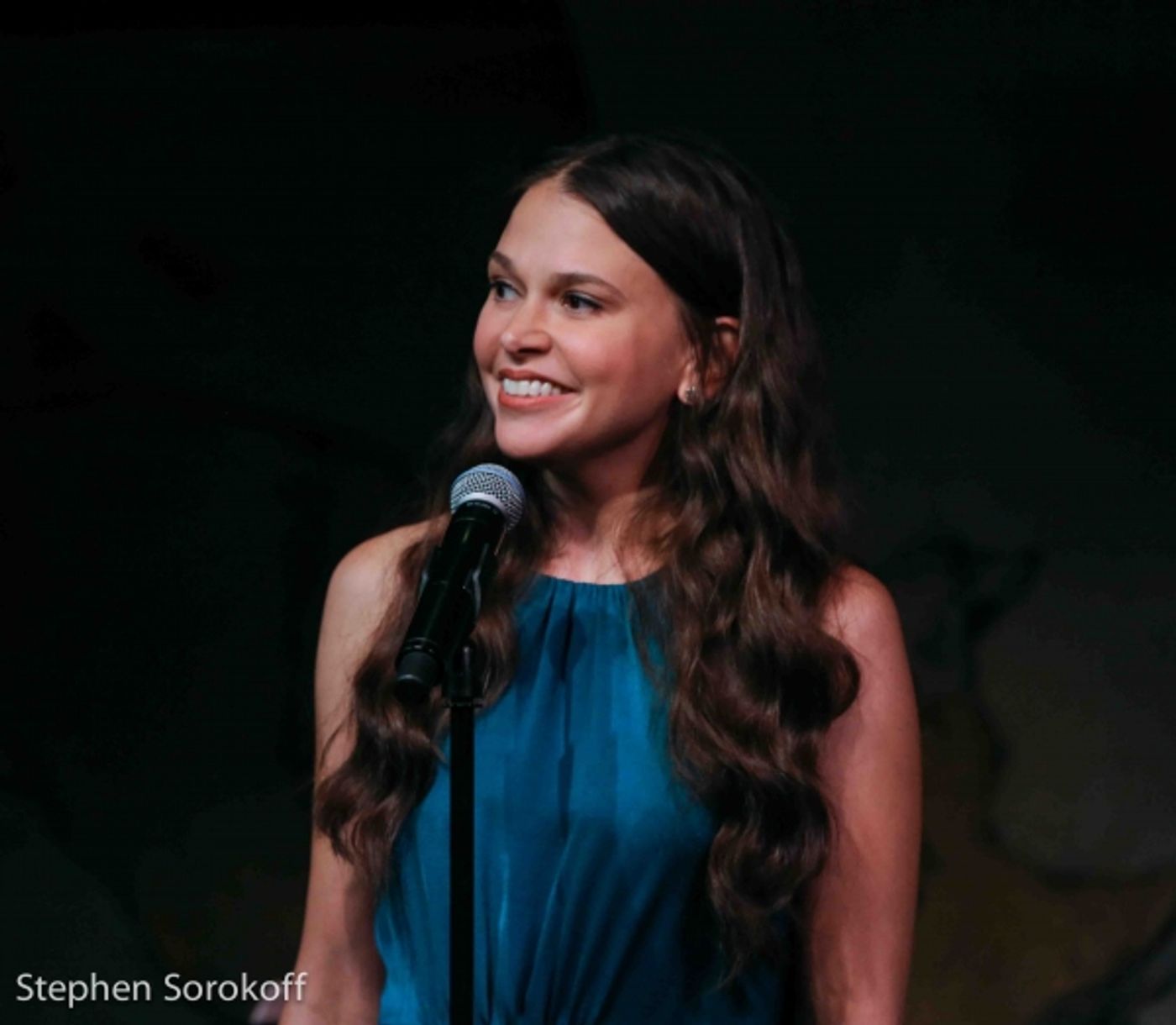 Photo Coverage: Sutton Foster Returns to Cafe Carlyle! Image