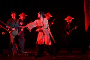 Orville Mendoza @ BroadwayWorld Orville Mendoza Photo