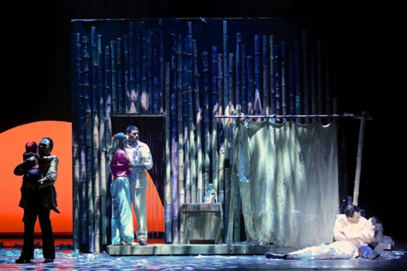 Photo Flash: First Look at Charlie Brady, Manna Nichols & More in MISS SAIGON at Starlight  Image