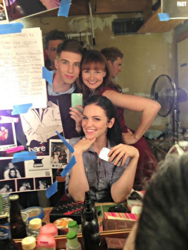 The house is now open! Fifteen minutes to places! Lindsay Pearce poses with cast mate Photo