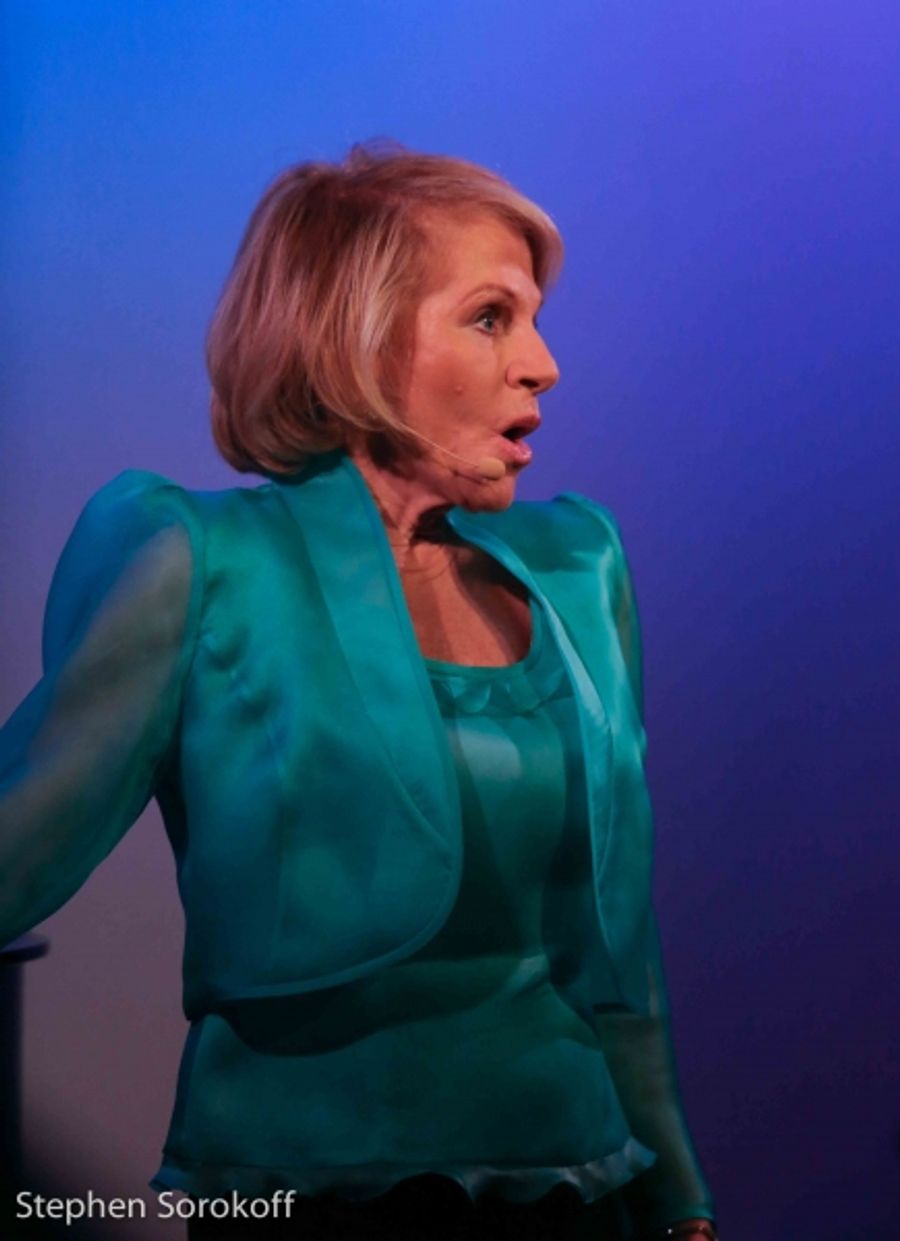 Photo Coverage: Tonia Tecce Makes Long-Delayed NYC Cabaret Debut at The Metropolitan Room Image