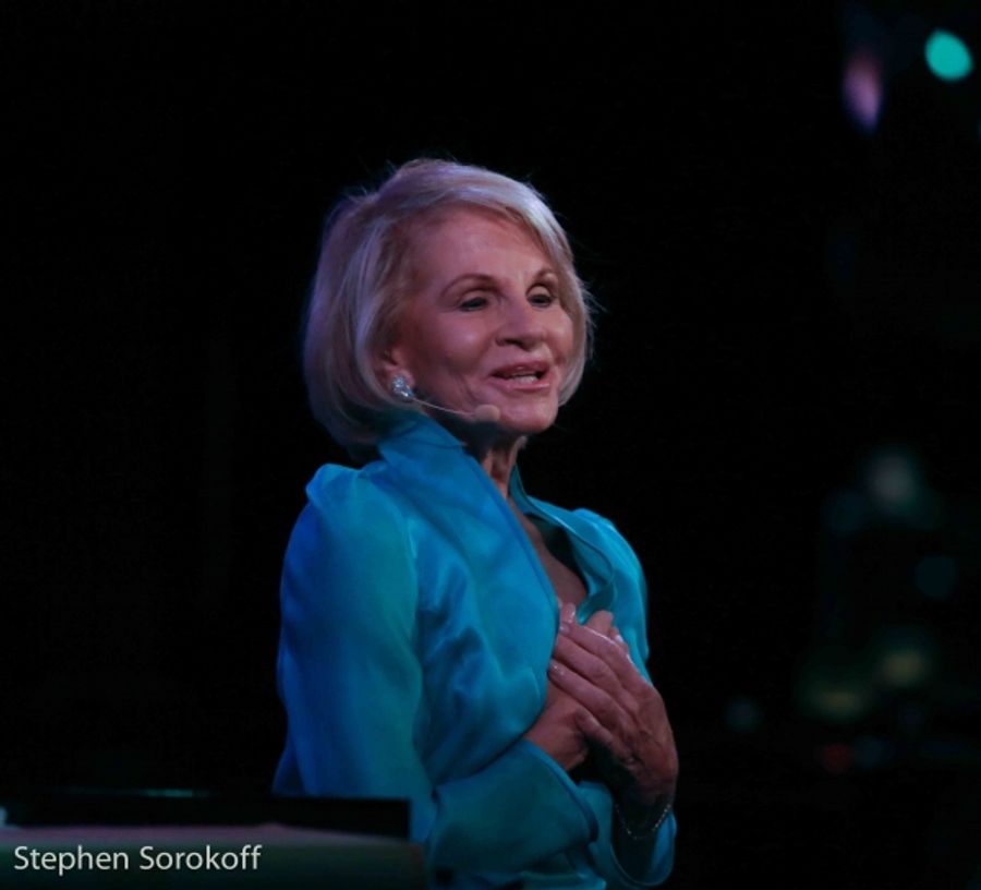 Photo Coverage: Tonia Tecce Makes Long-Delayed NYC Cabaret Debut at The Metropolitan Room Image