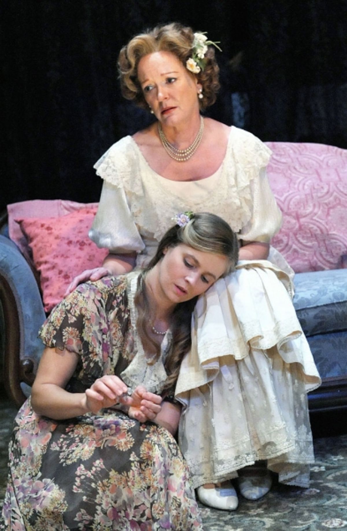 Deborah Hazlett as Amanda and Sophie Hinderberger as Laura.  at 