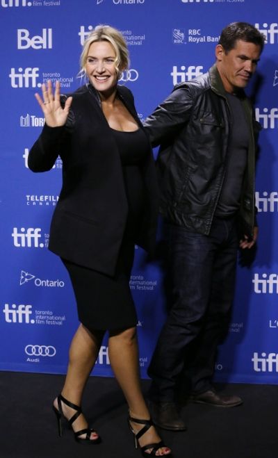 Kate Winslet and Josh Brolin  Photo