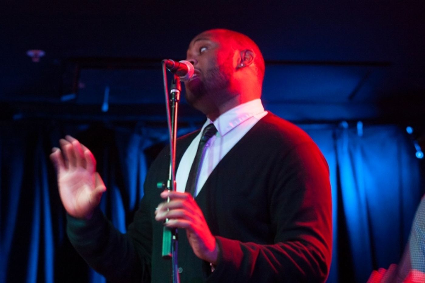 Photo Flash: Shoshana Bean Rocks The Federal Bar in North Hollywood Image