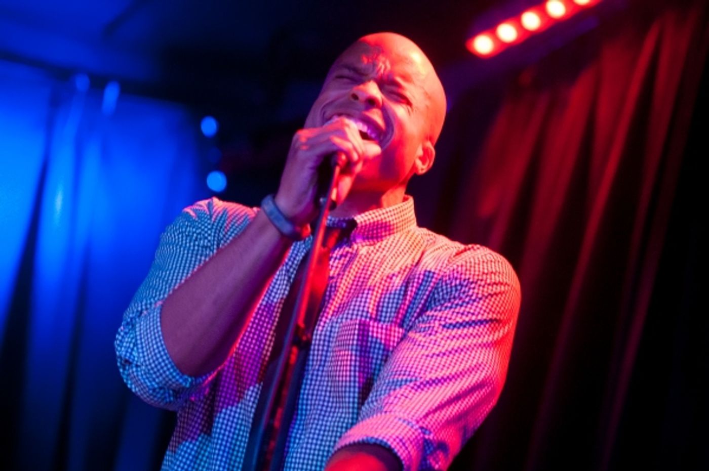 Photo Flash: Shoshana Bean Rocks The Federal Bar in North Hollywood Image