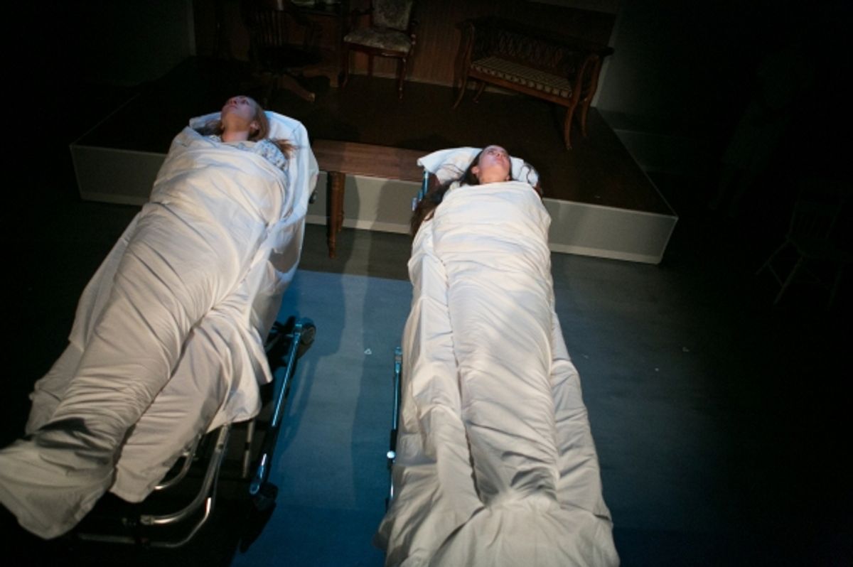 Ellie Schwartz (Debra Klein), Veronika Nelson (Carla Van Pelt) at 