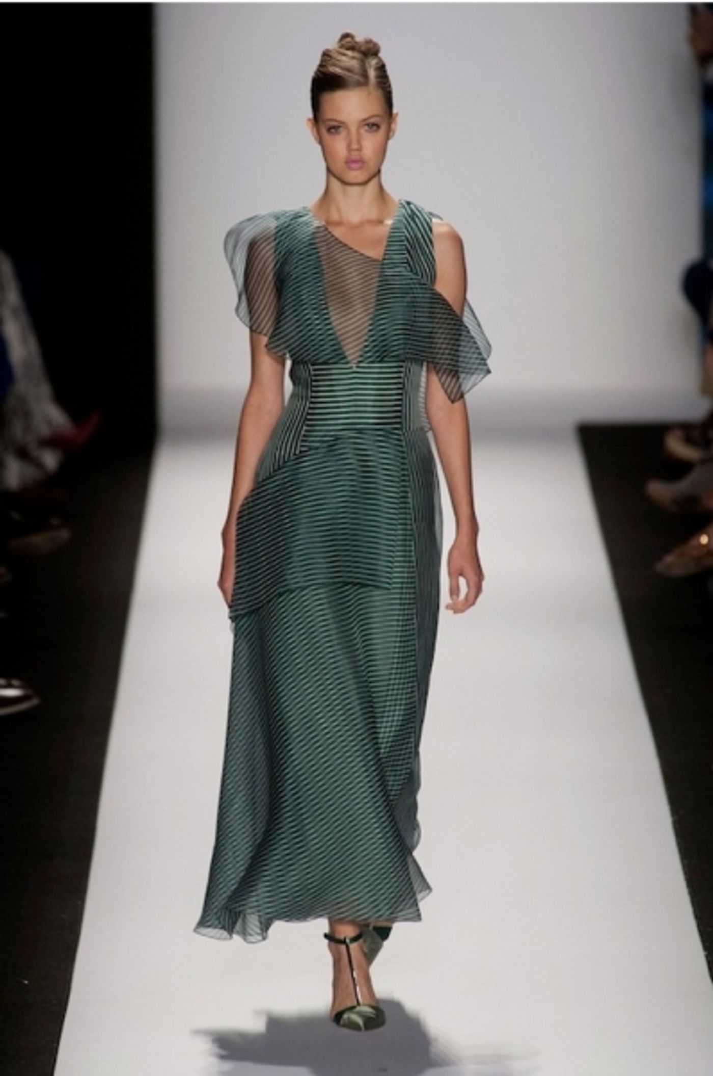 Photo Coverage: Carolina Herrera S/S 2014 Collection Preview!  Image