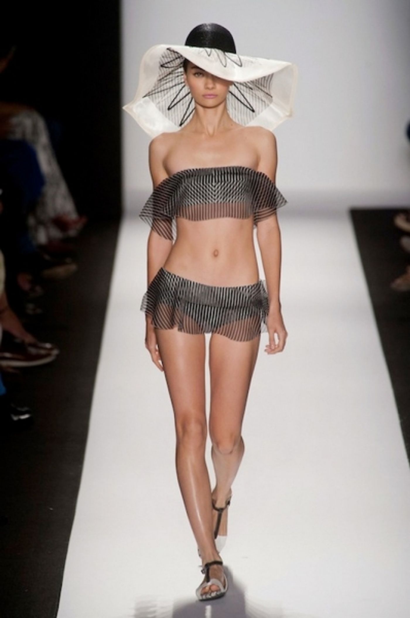 Photo Coverage: Carolina Herrera S/S 2014 Collection Preview!  Image