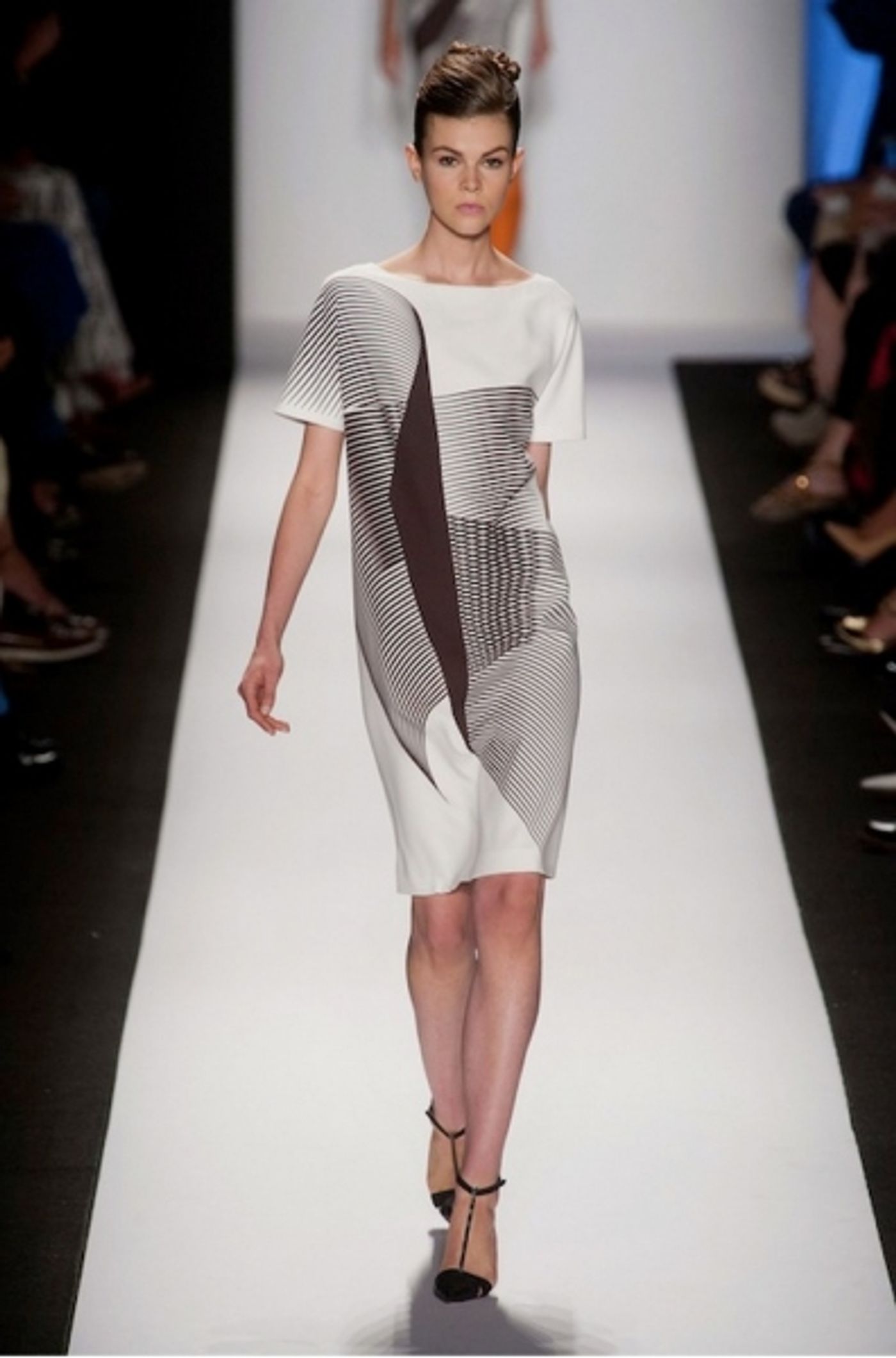 Photo Coverage: Carolina Herrera S/S 2014 Collection Preview!  Image