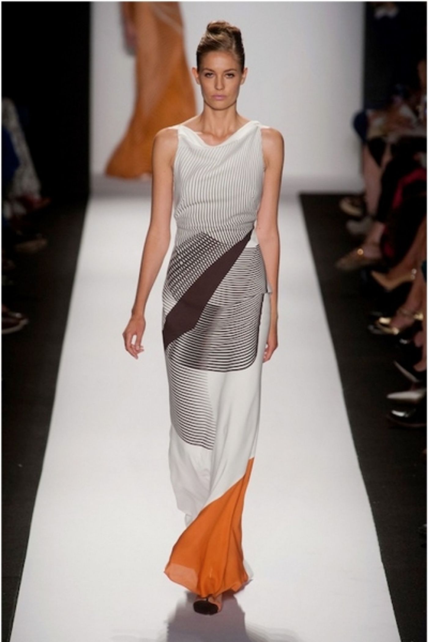Photo Coverage: Carolina Herrera S/S 2014 Collection Preview!  Image